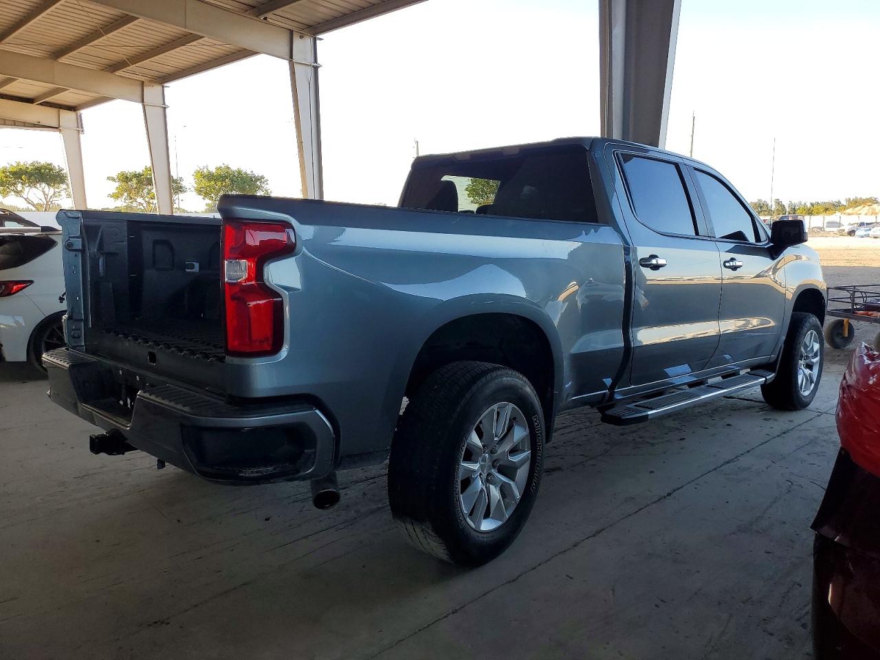 2019 CHEVROLET SILVERADO C1500 CUSTOM photo 3