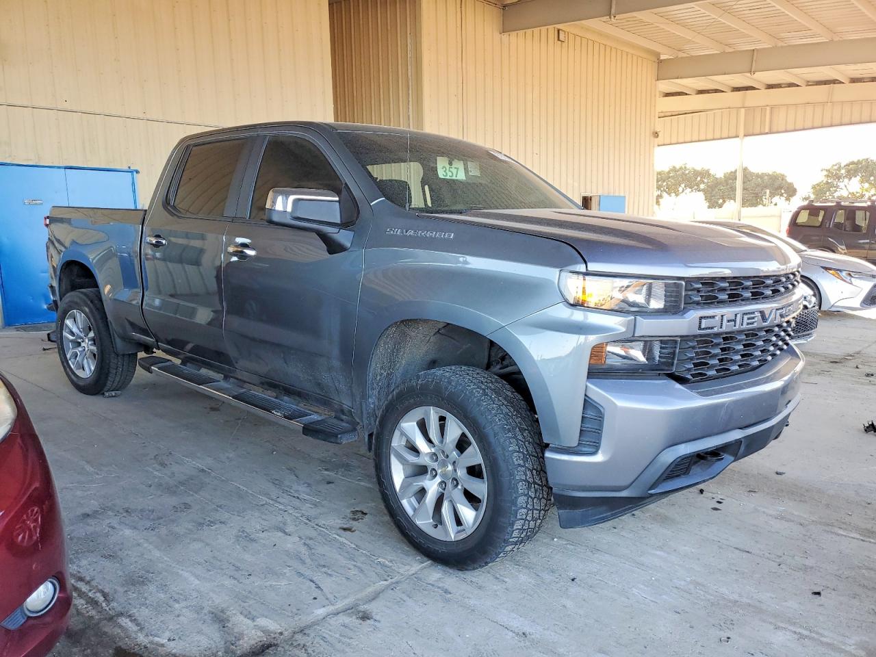 2019 CHEVROLET SILVERADO C1500 CUSTOM photo 4