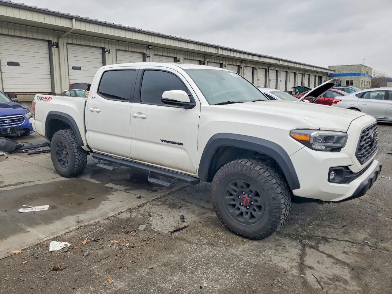 2022 TOYOTA TACOMA DOUBLE CAB photo 4