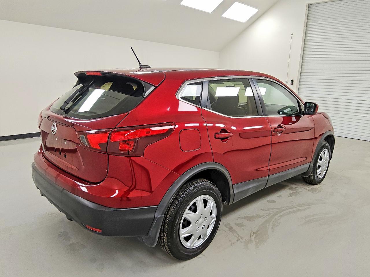 2019 NISSAN ROGUE SPORT S photo 3
