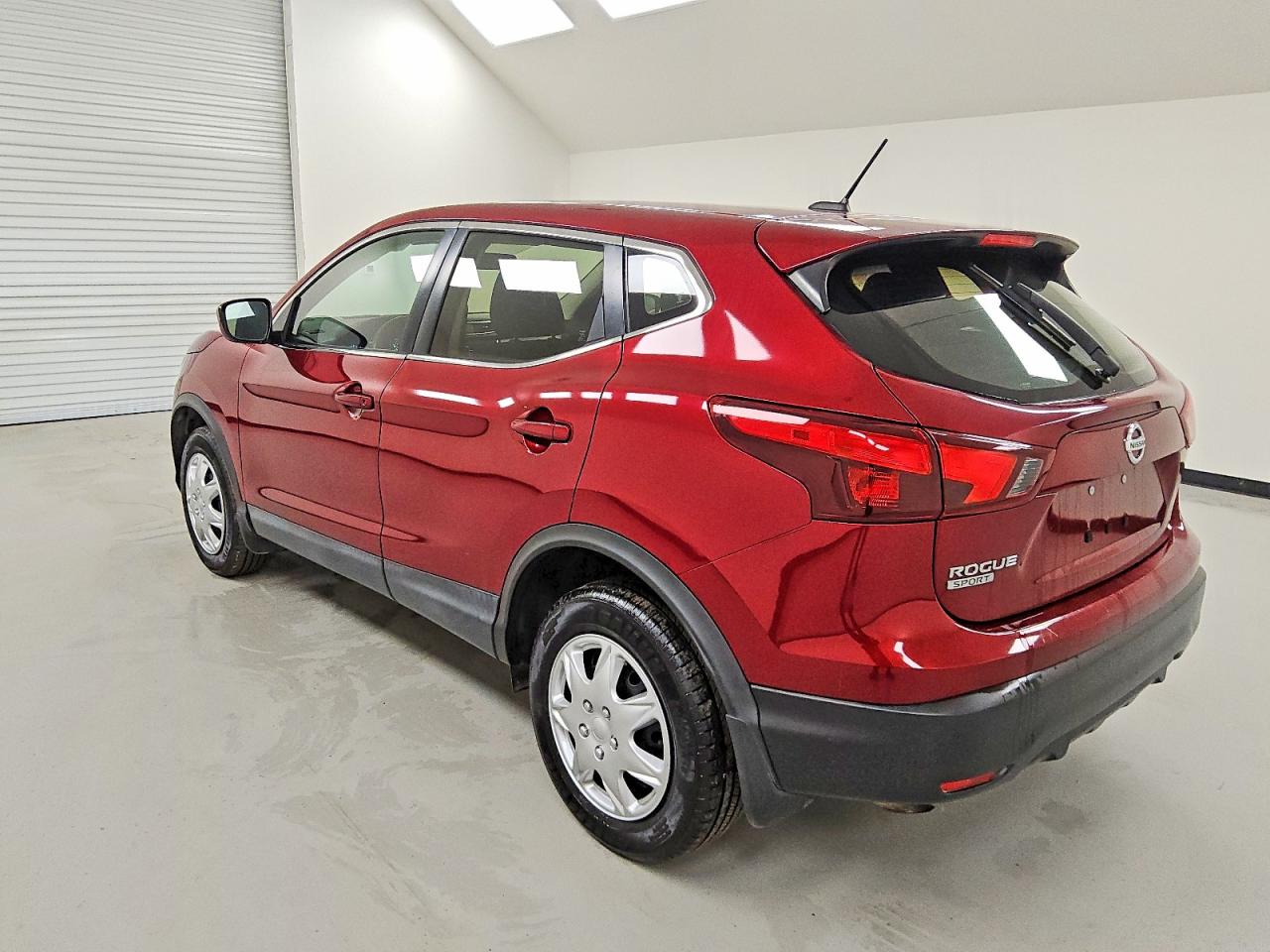 2019 NISSAN ROGUE SPORT S photo 2