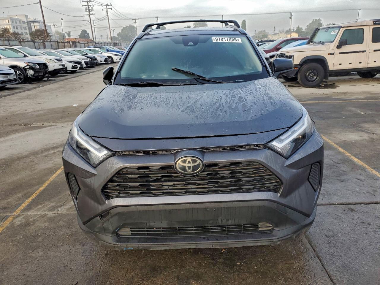 2019 TOYOTA RAV4 LE photo 5