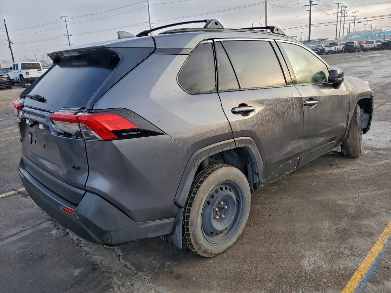 2019 TOYOTA RAV4 LE photo 3