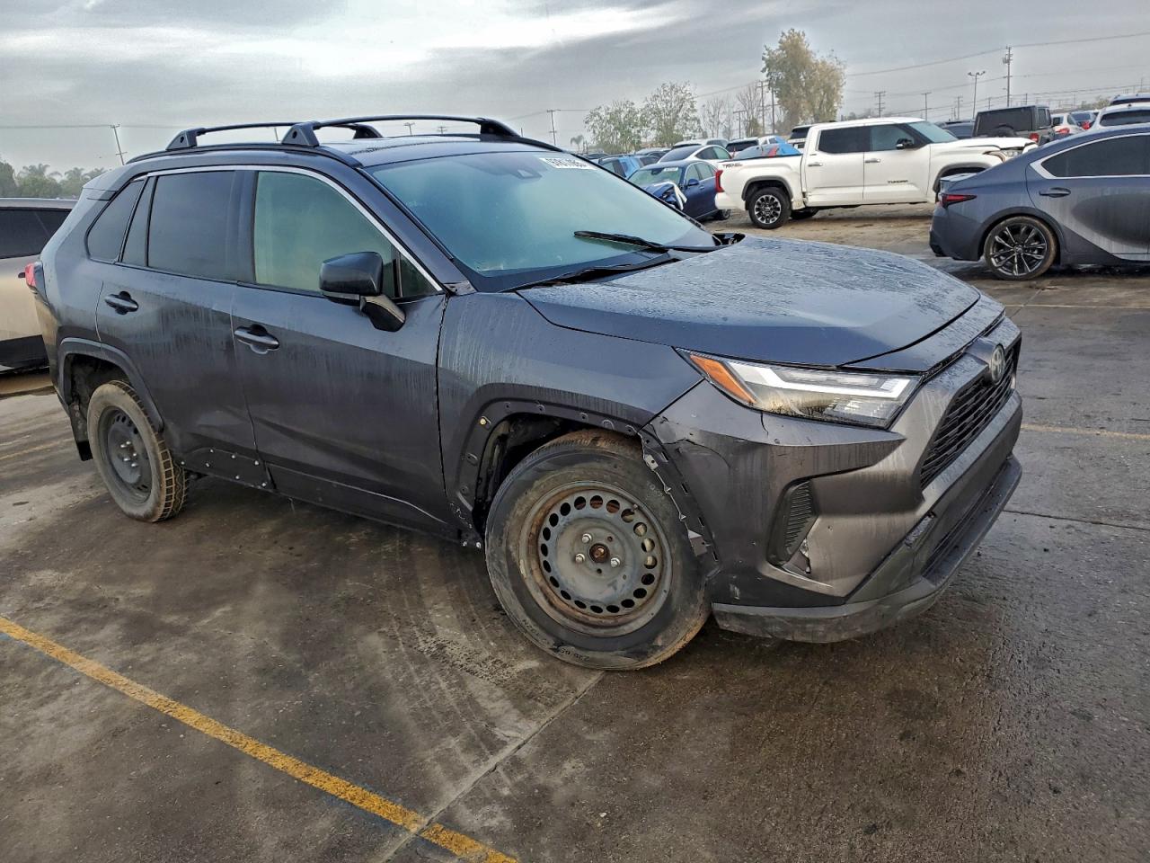 2019 TOYOTA RAV4 LE photo 4