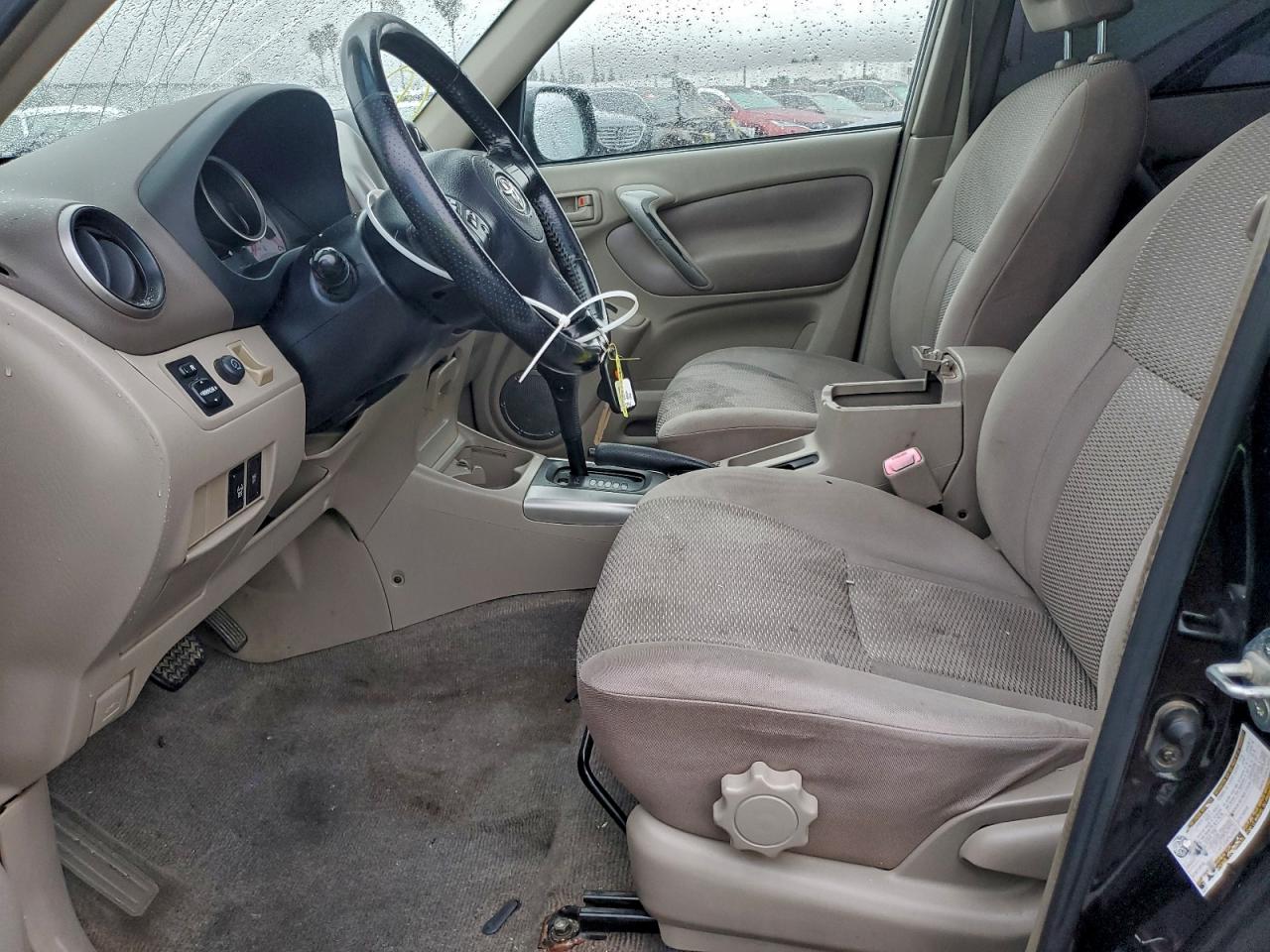 2005 TOYOTA RAV4 photo 7