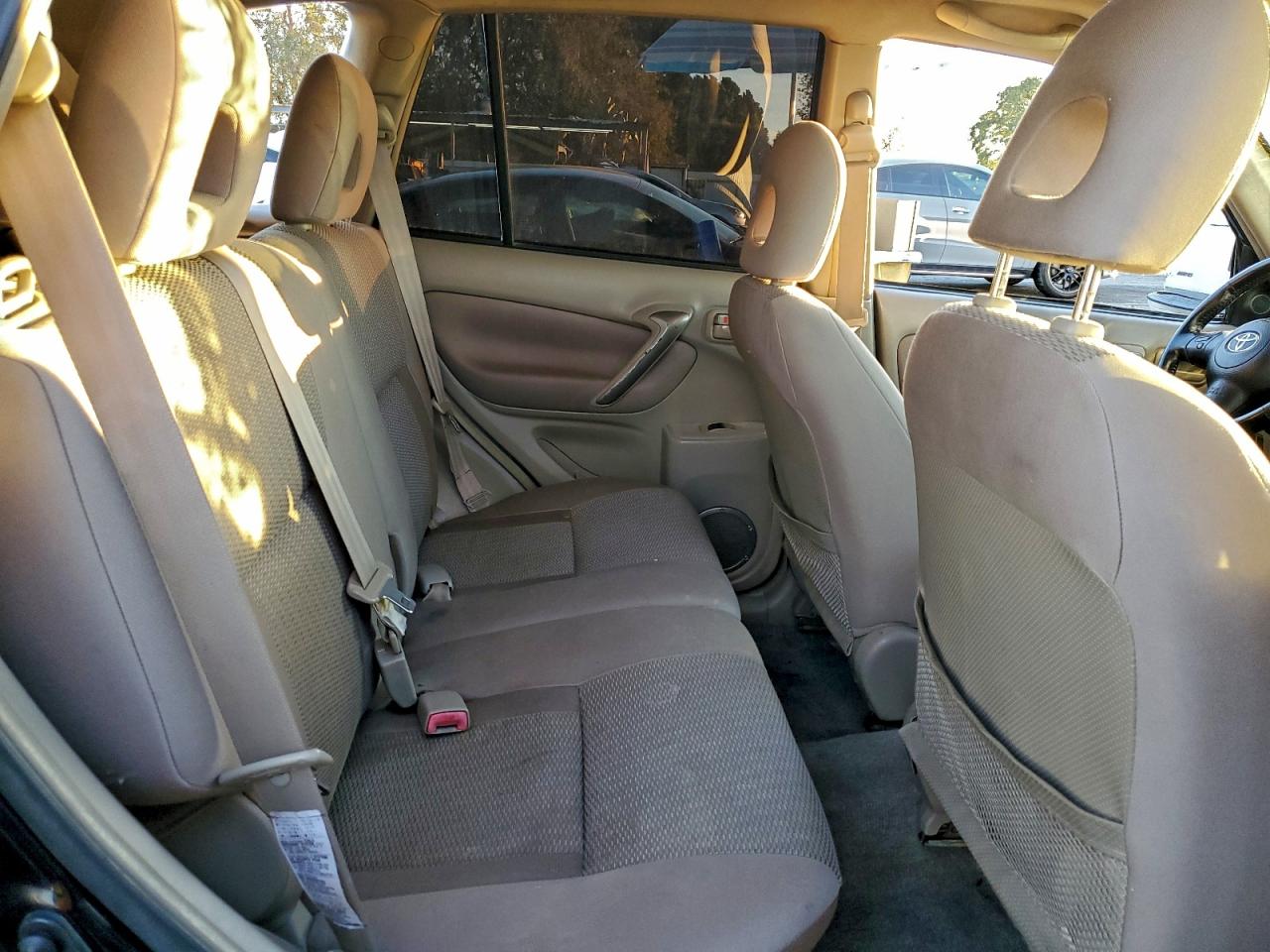 2005 TOYOTA RAV4 photo 11