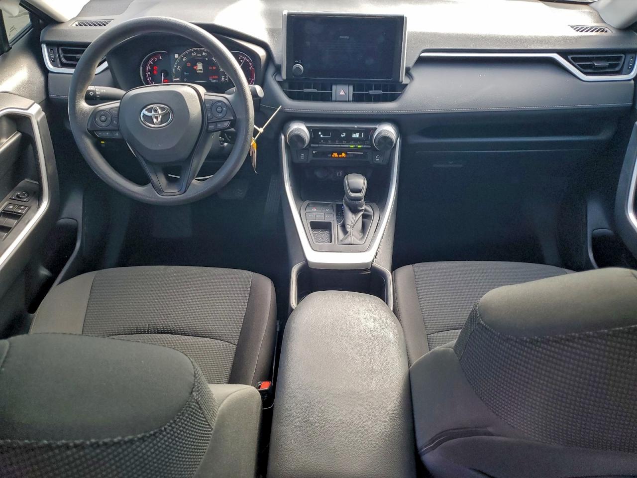 2024 TOYOTA RAV4 LE photo 8