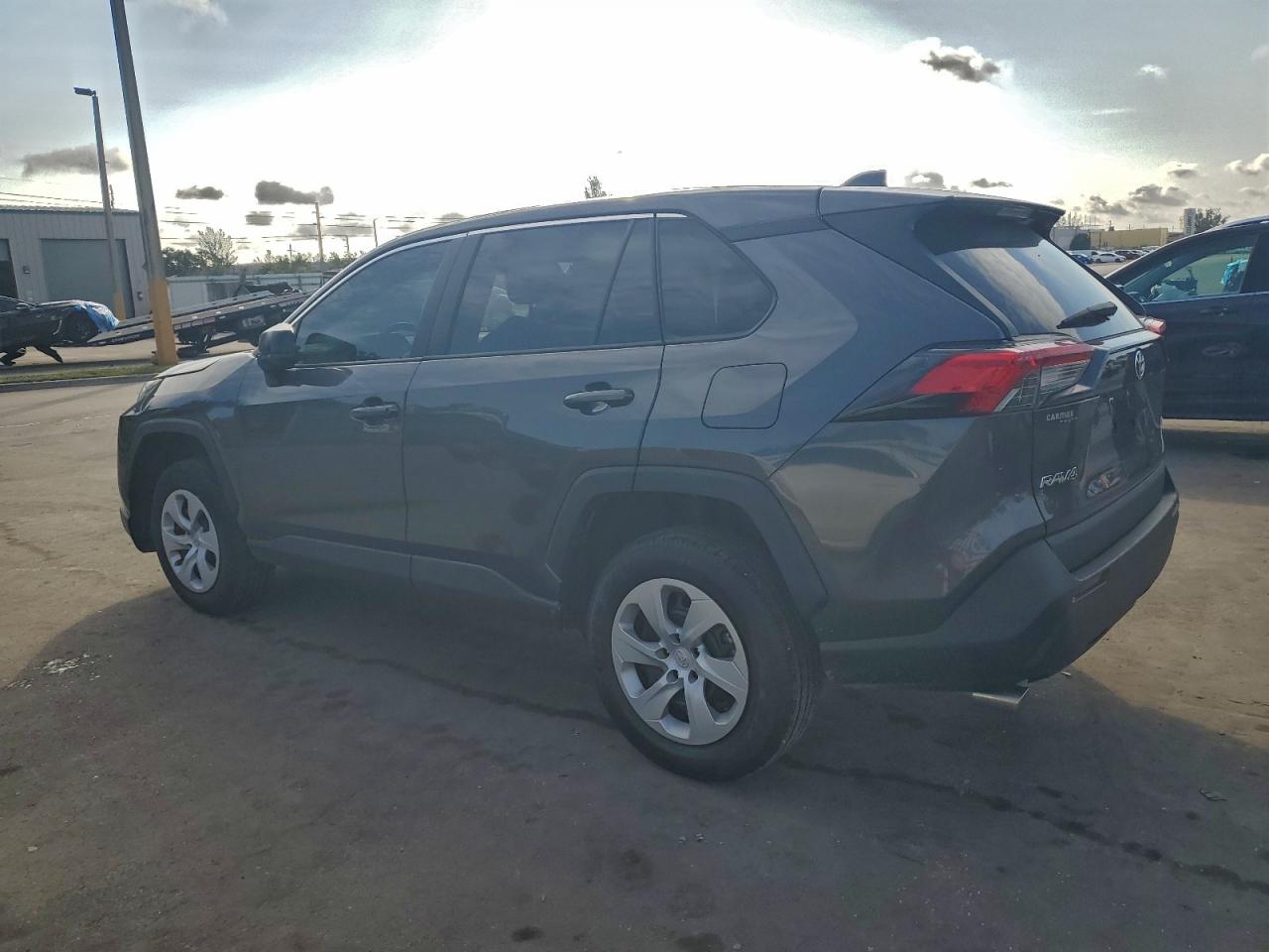 2024 TOYOTA RAV4 LE photo 2