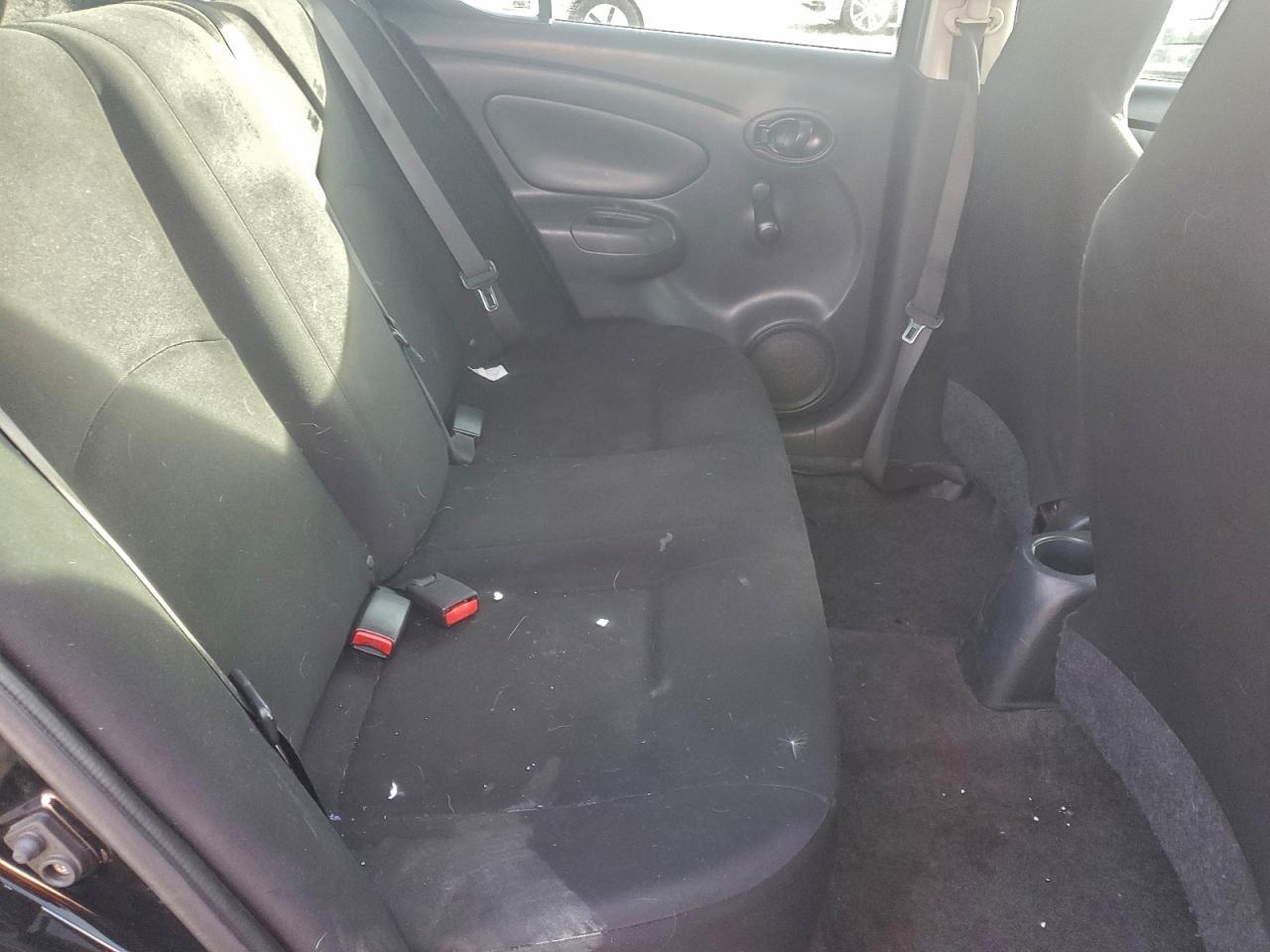 2014 NISSAN VERSA S photo 10