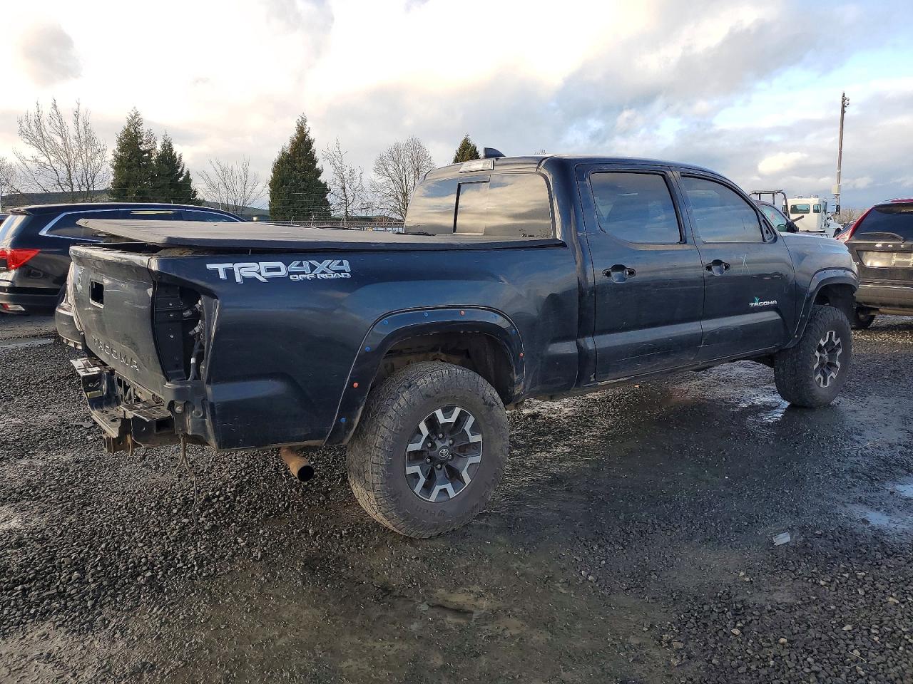 2022 TOYOTA TACOMA DOUBLE CAB photo 3