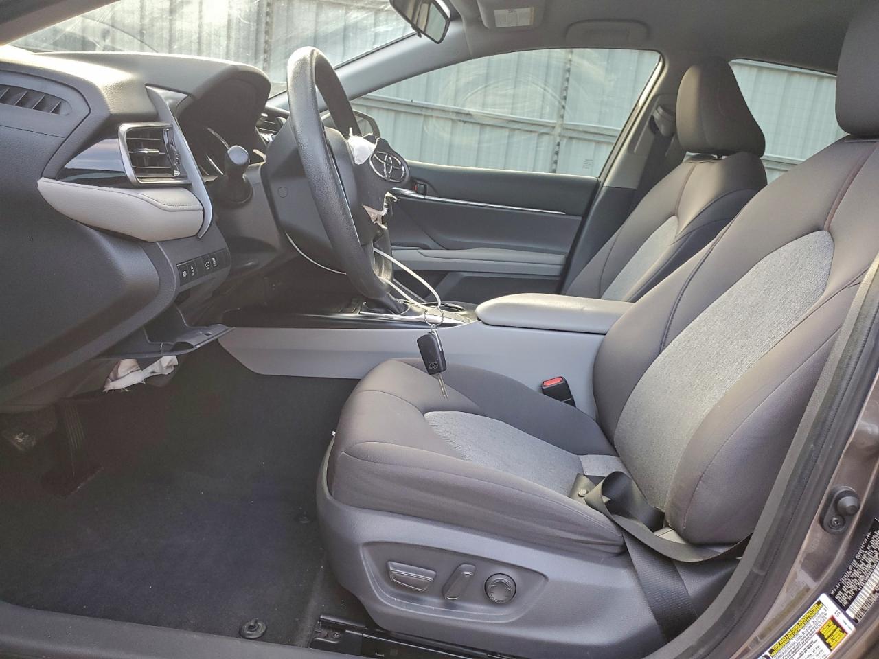 2019 TOYOTA CAMRY L photo 7