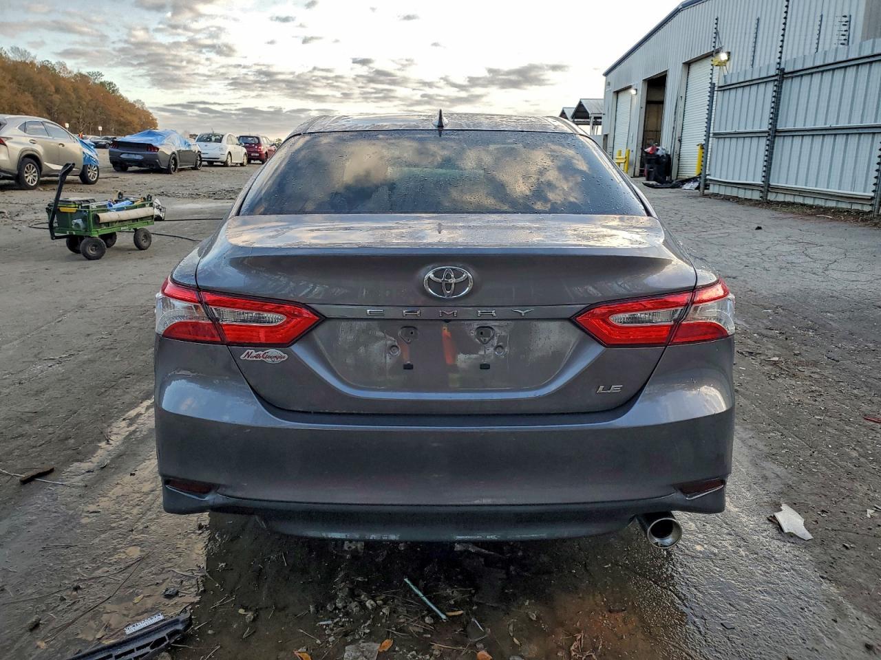 2019 TOYOTA CAMRY L photo 6