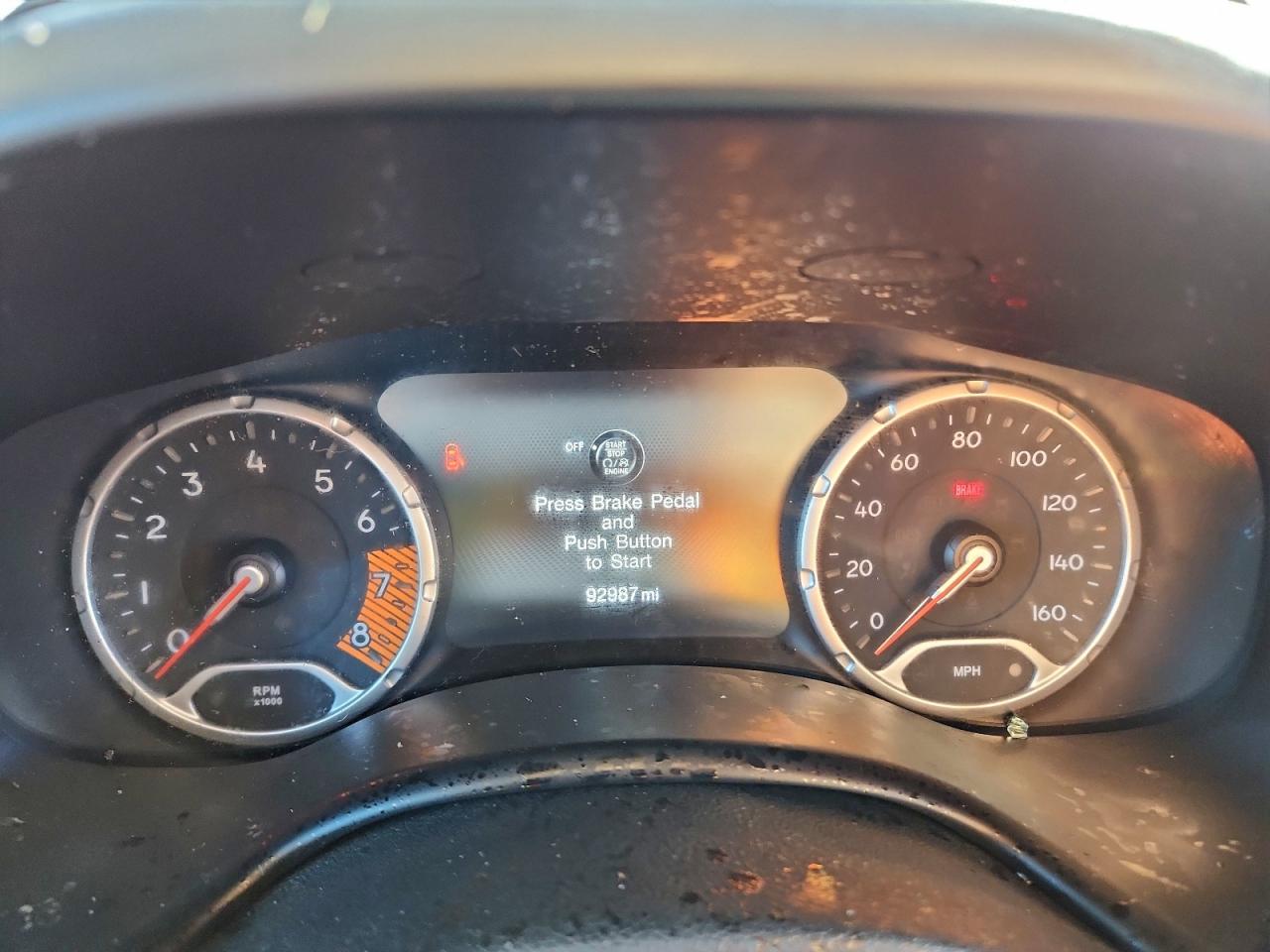 2019 JEEP RENEGADE LATITUDE photo 9