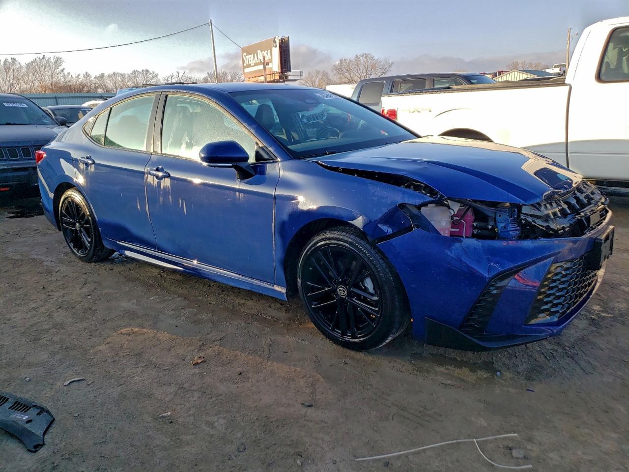 2025 TOYOTA CAMRY XSE photo 4