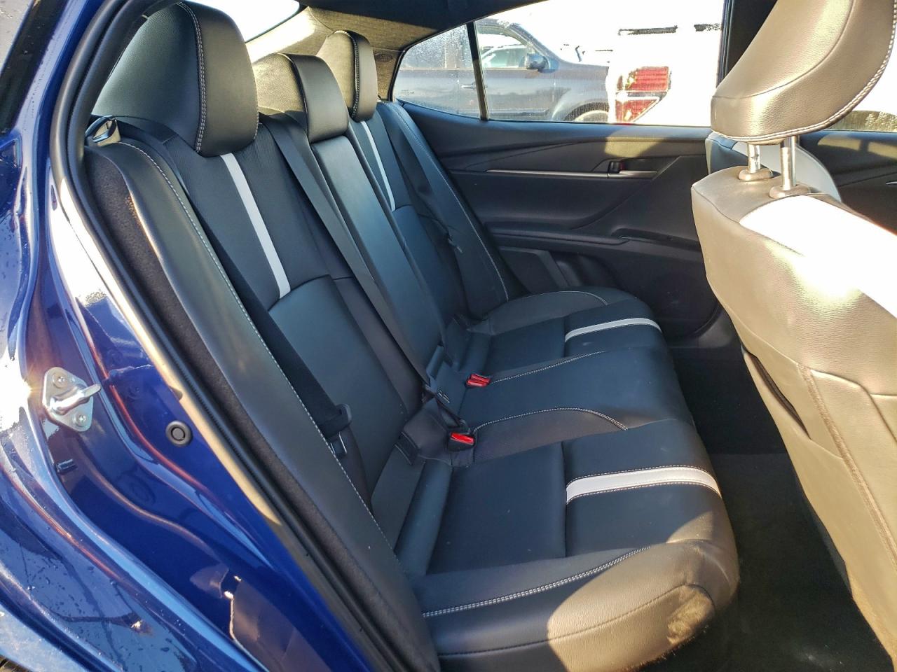 2025 TOYOTA CAMRY XSE photo 10