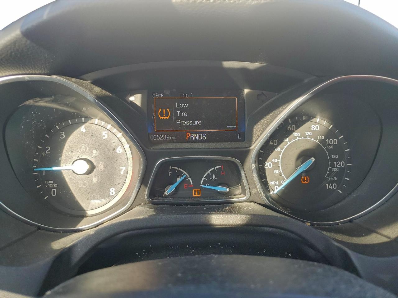 2017 FORD FOCUS SE photo 9