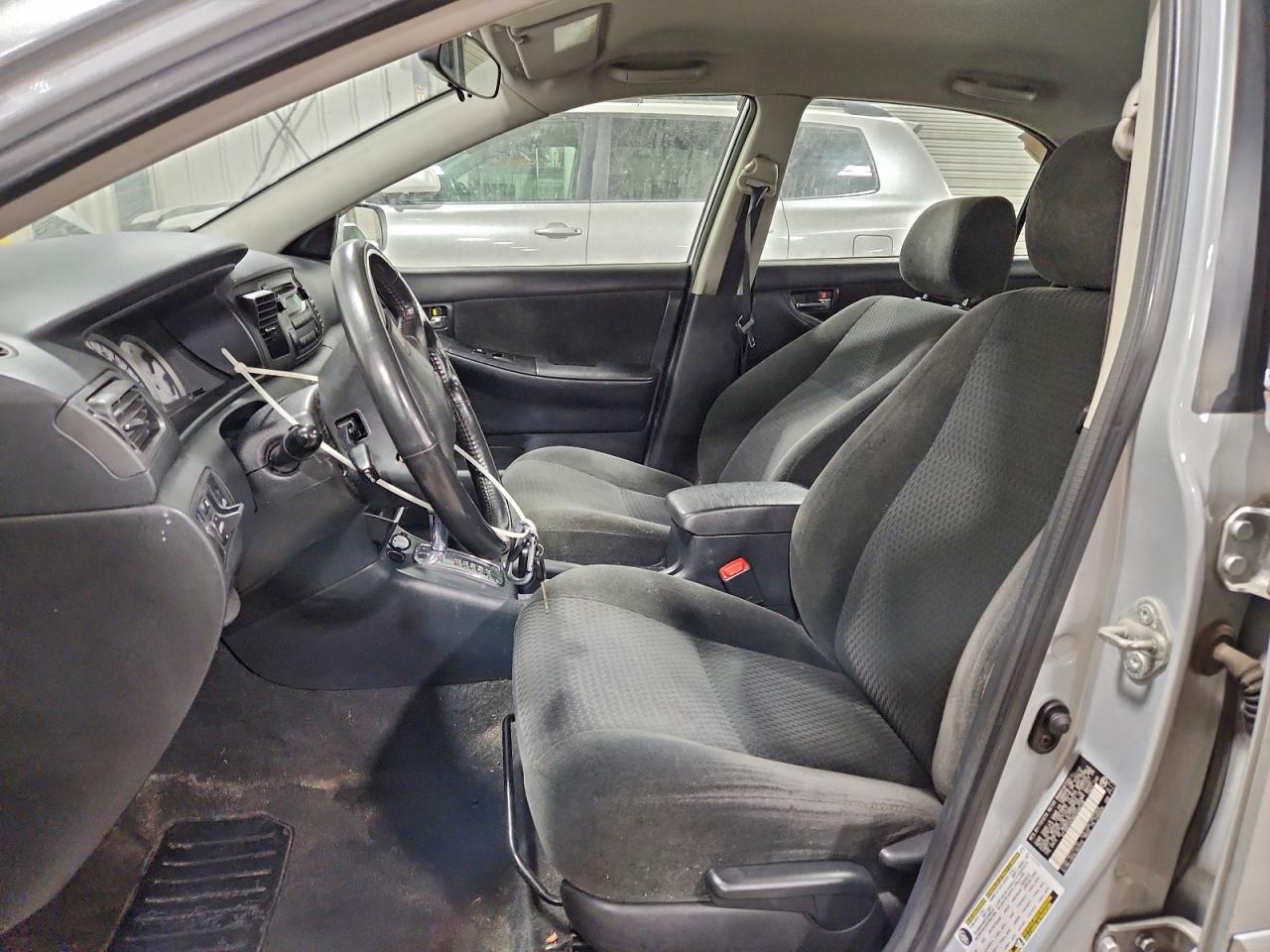 2006 TOYOTA COROLLA CE photo 7