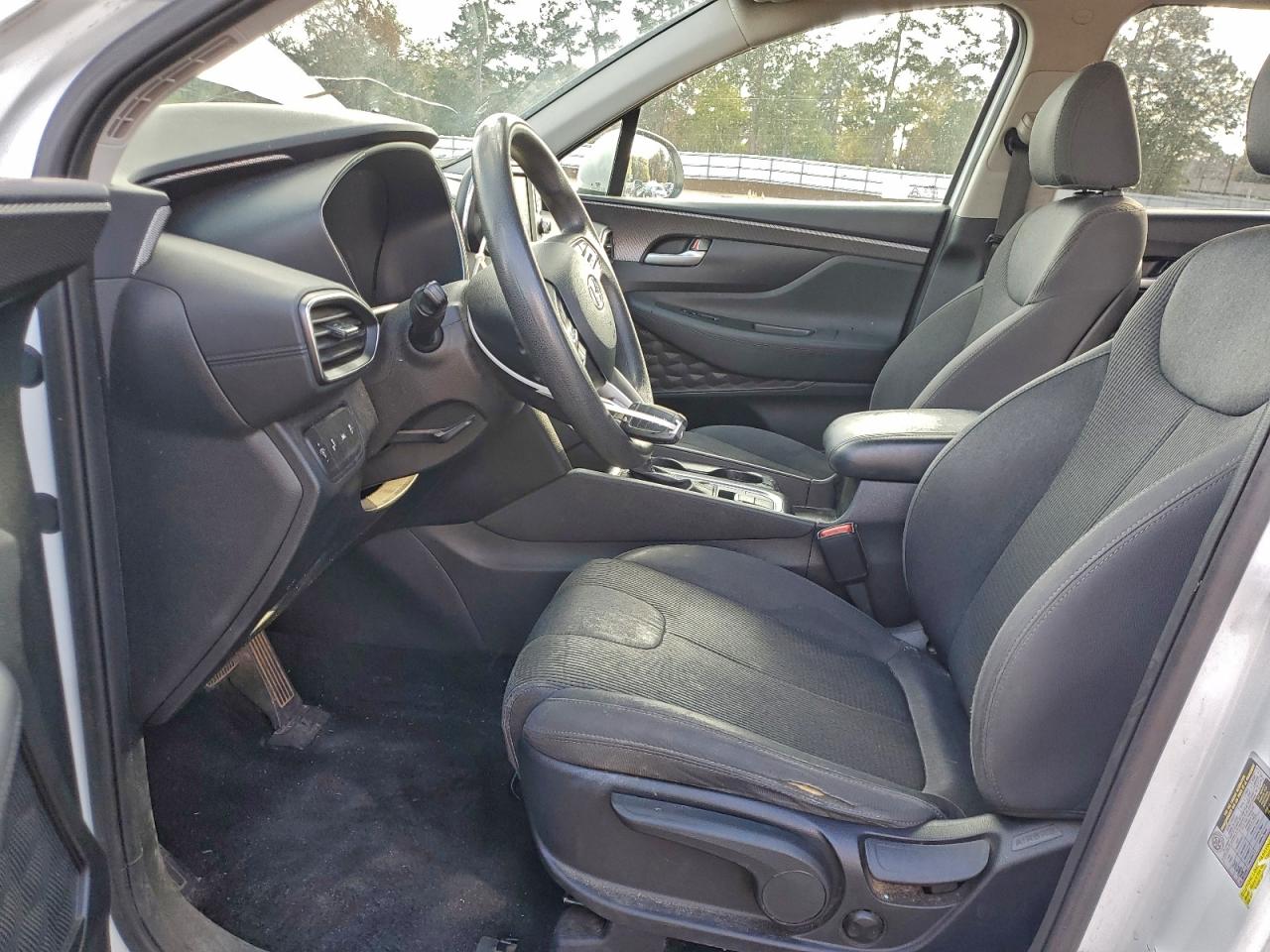 2019 HYUNDAI SANTA FE SE photo 7