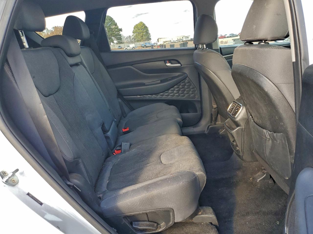 2019 HYUNDAI SANTA FE SE photo 10