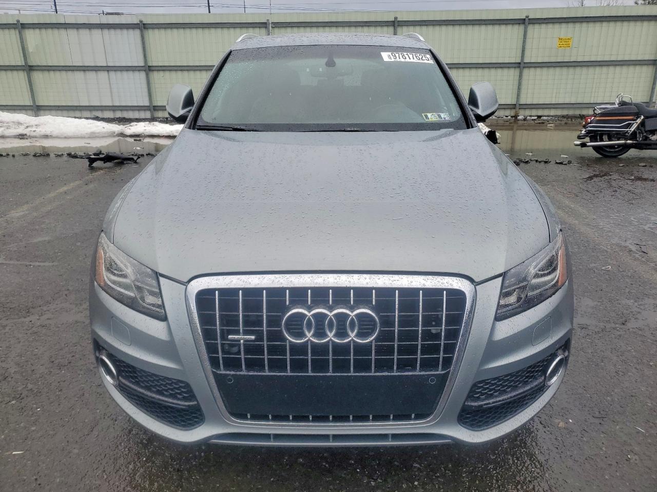 2011 AUDI Q5 PREMIUM PLUS photo 5