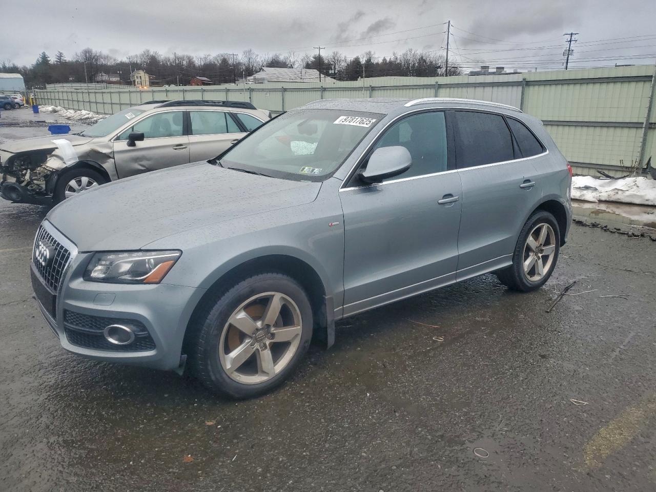 2011 AUDI Q5