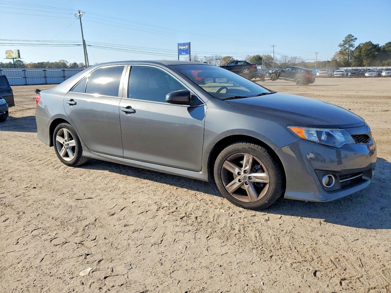 2012 TOYOTA CAMRY BASE photo 4