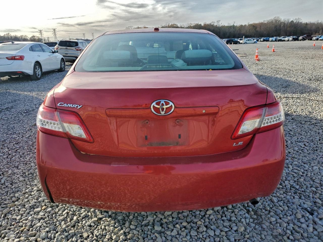 2011 TOYOTA CAMRY BASE photo 6