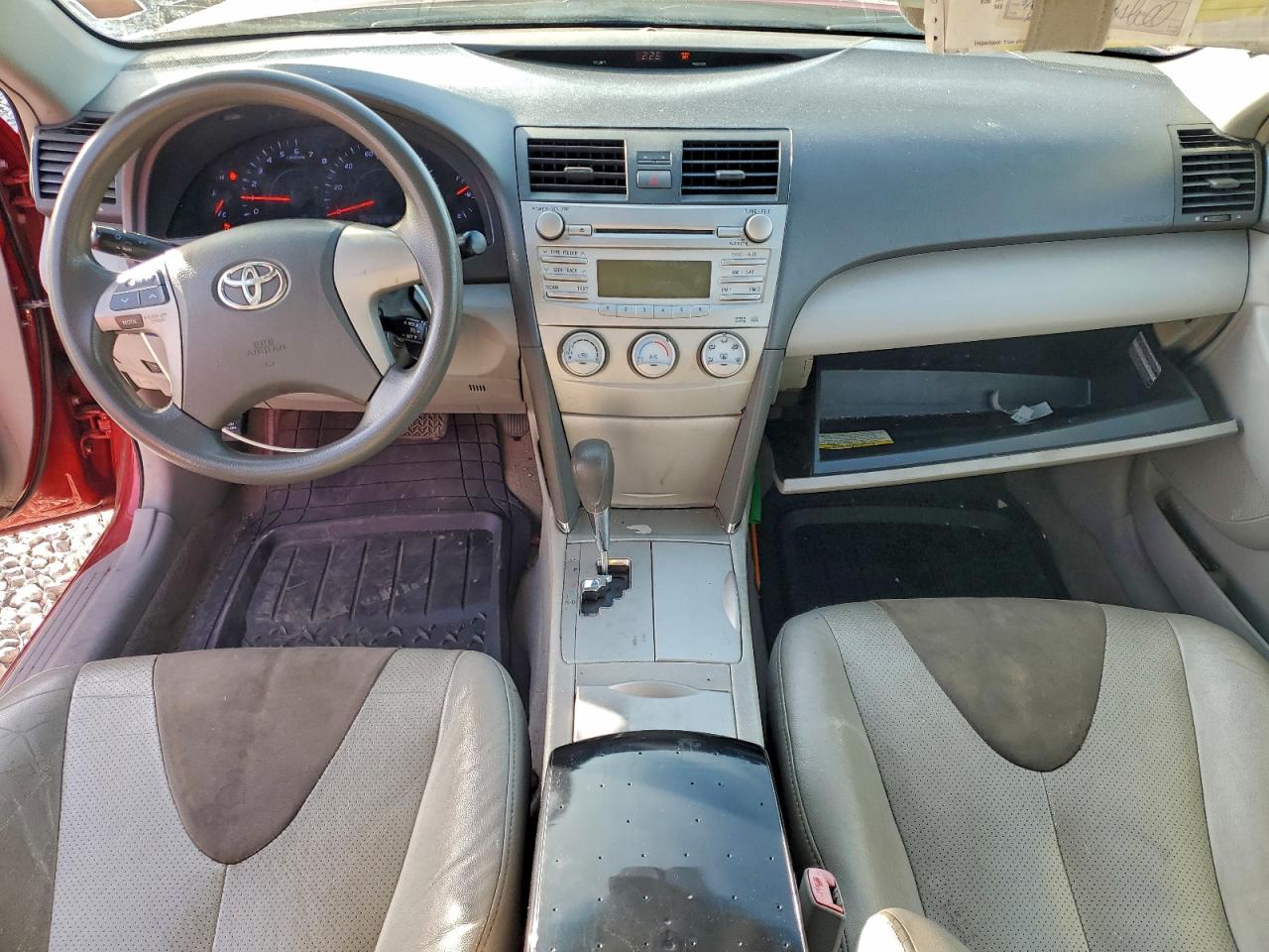 2011 TOYOTA CAMRY BASE photo 8