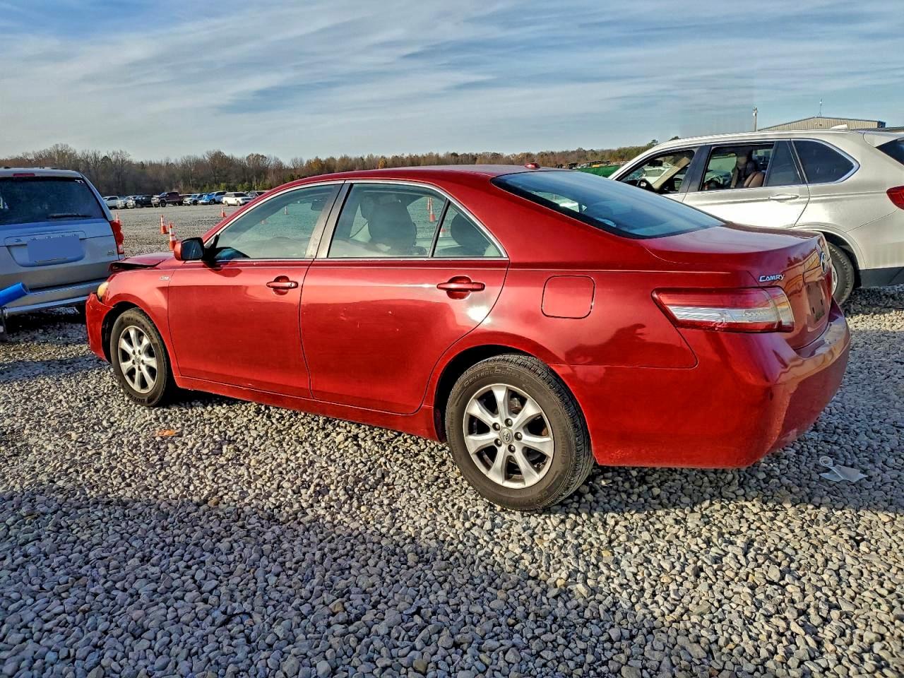 2011 TOYOTA CAMRY BASE photo 2