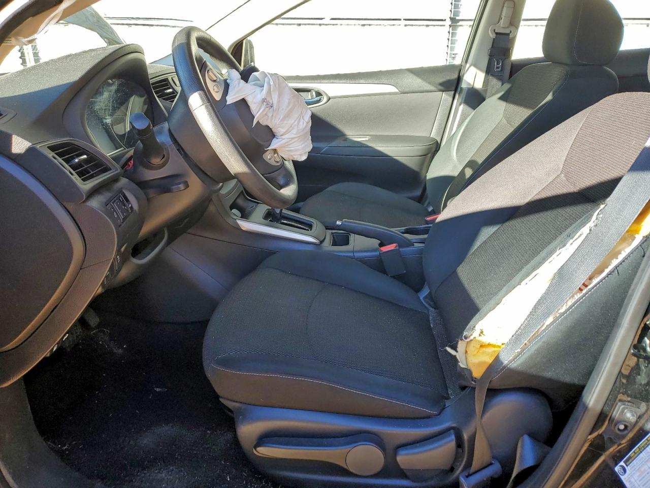 2019 NISSAN SENTRA S photo 7
