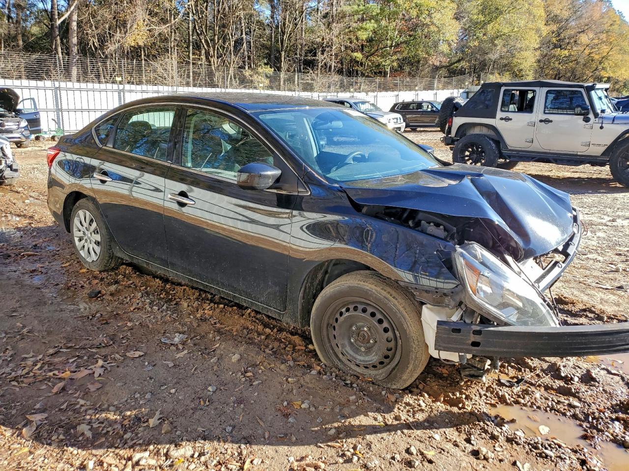 2019 NISSAN SENTRA S photo 4