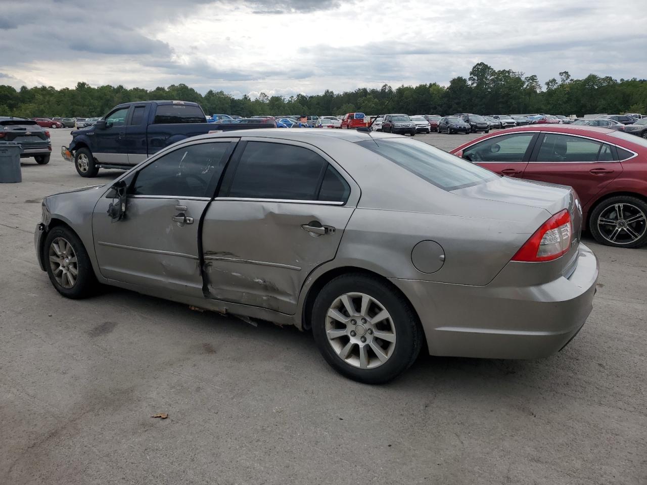 2008 MERCURY MILAN photo 3