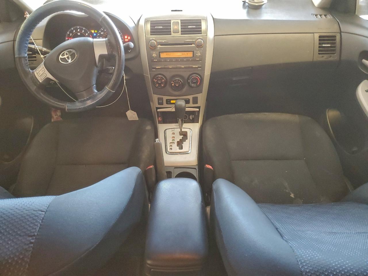 2010 TOYOTA COROLLA BASE photo 8