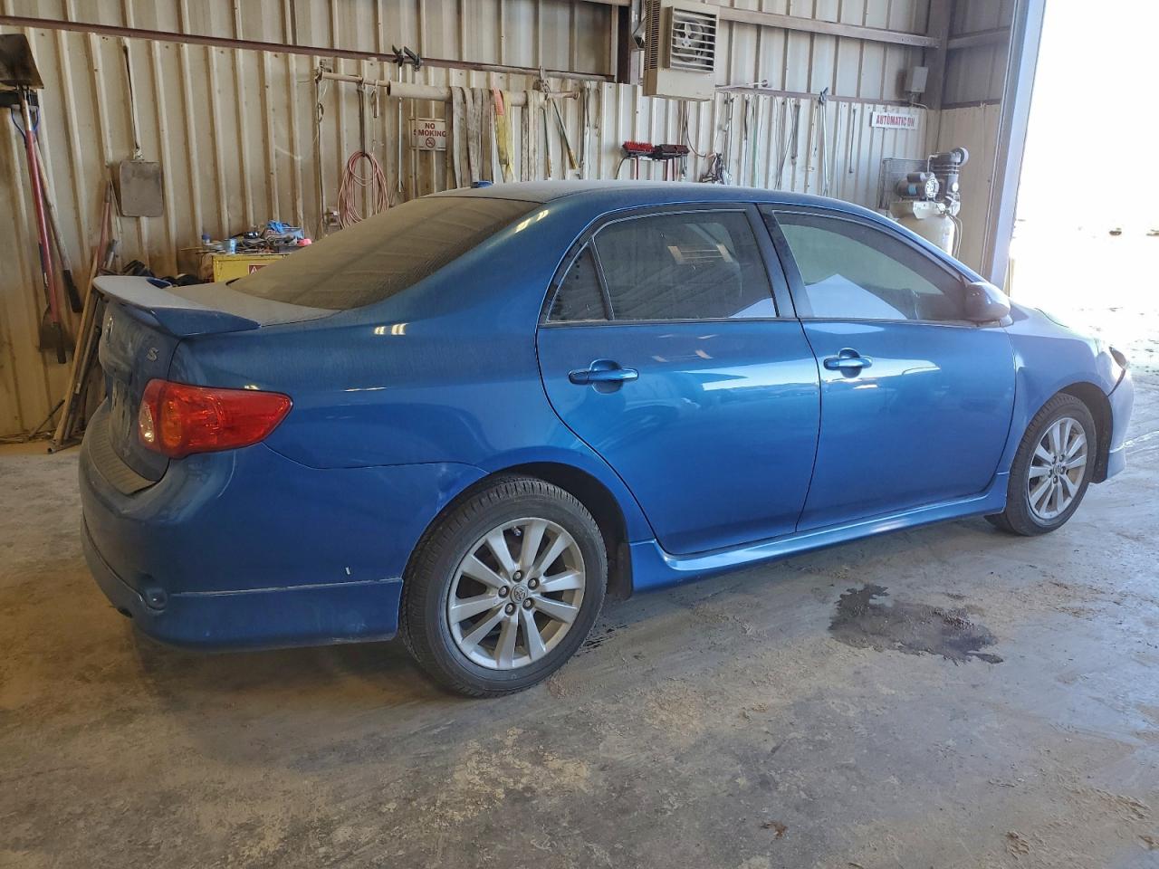2010 TOYOTA COROLLA BASE photo 3