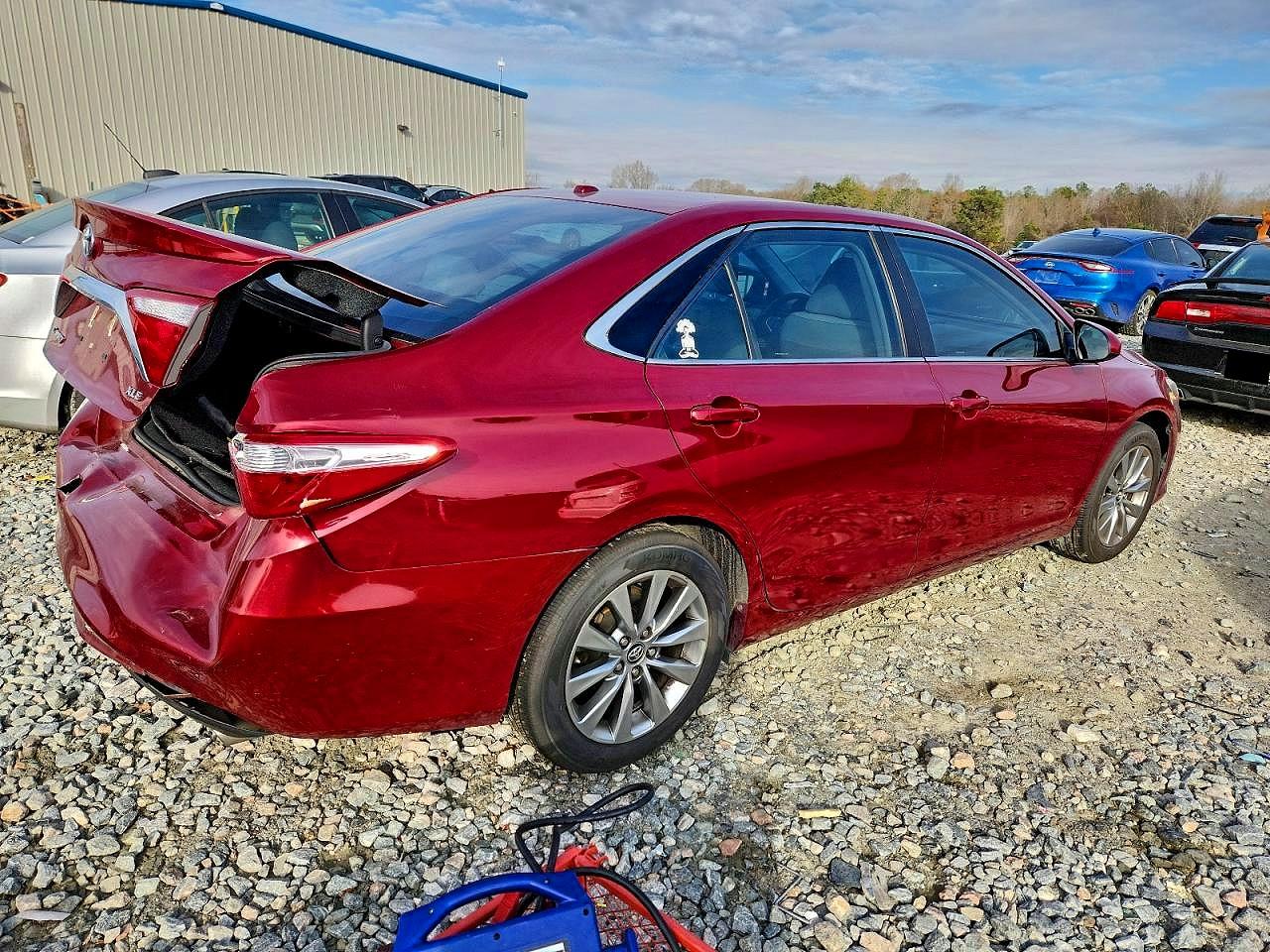 2016 TOYOTA CAMRY XSE photo 3