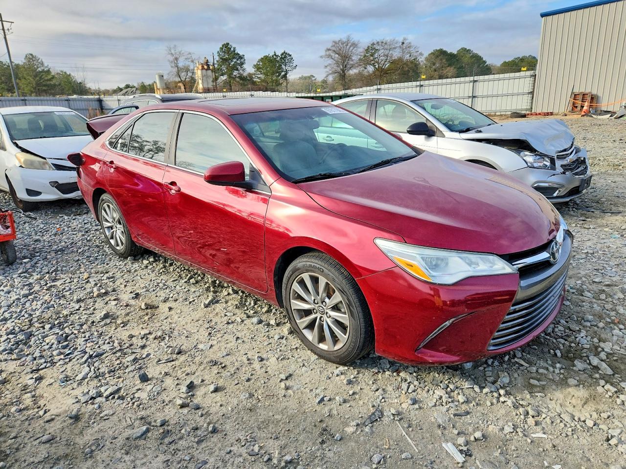 2016 TOYOTA CAMRY XSE photo 4