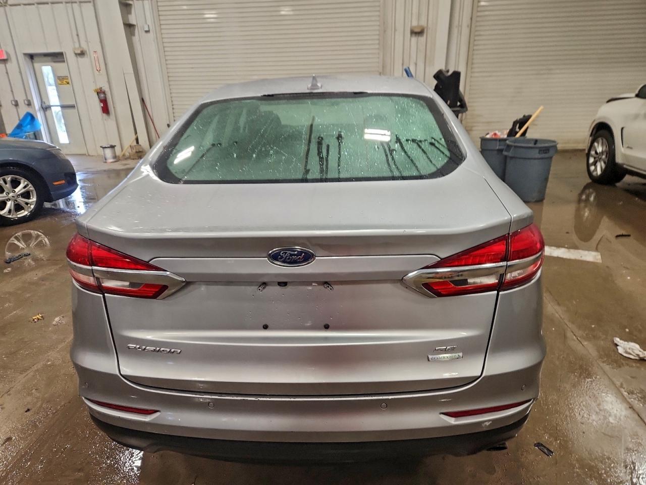 2020 FORD FUSION SE photo 6