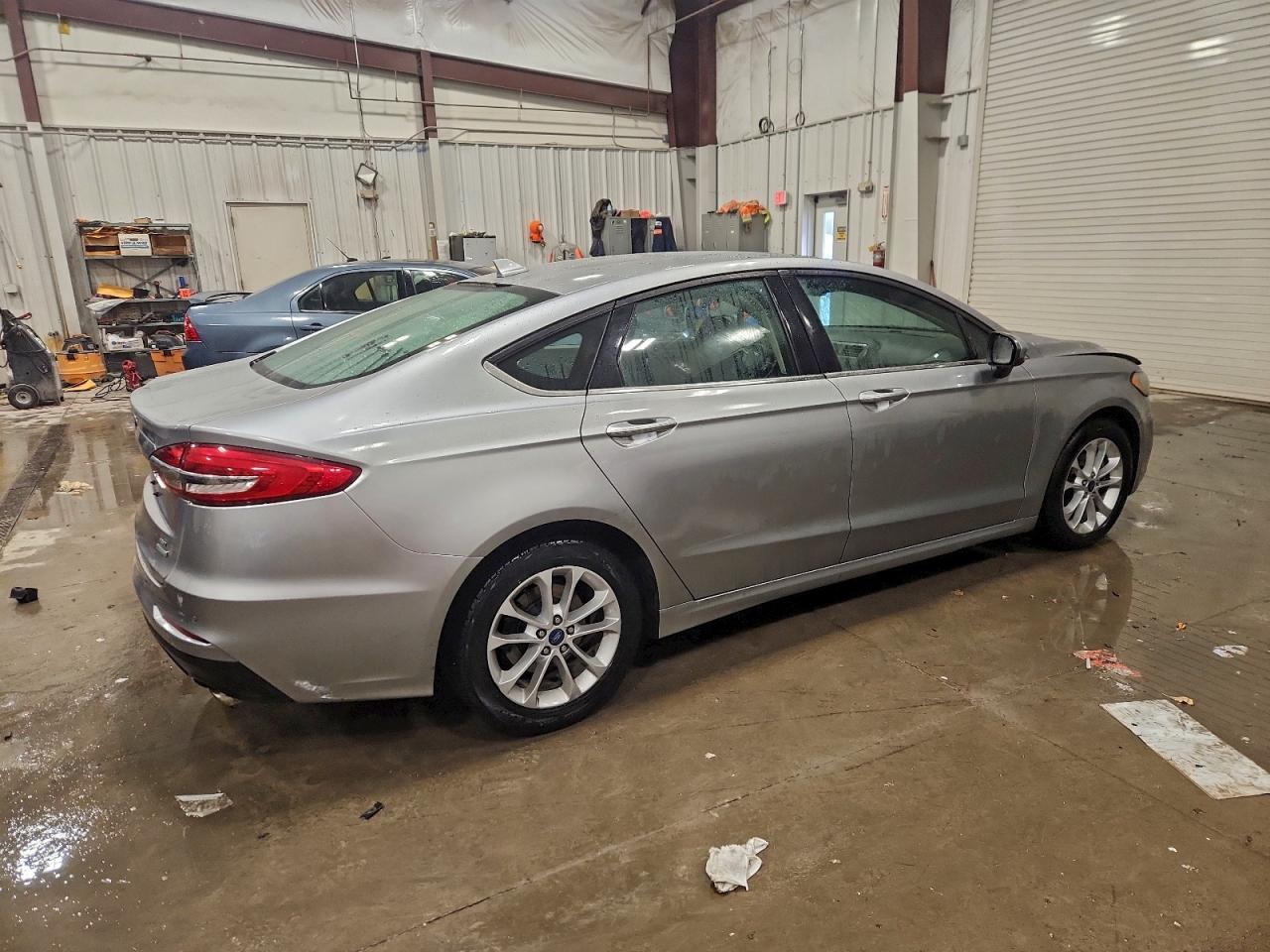 2020 FORD FUSION SE photo 3