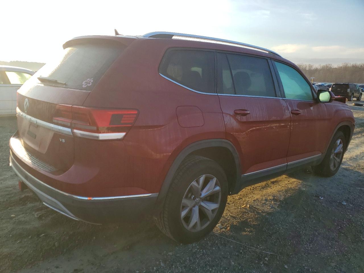 2018 VOLKSWAGEN ATLAS SEL photo 5
