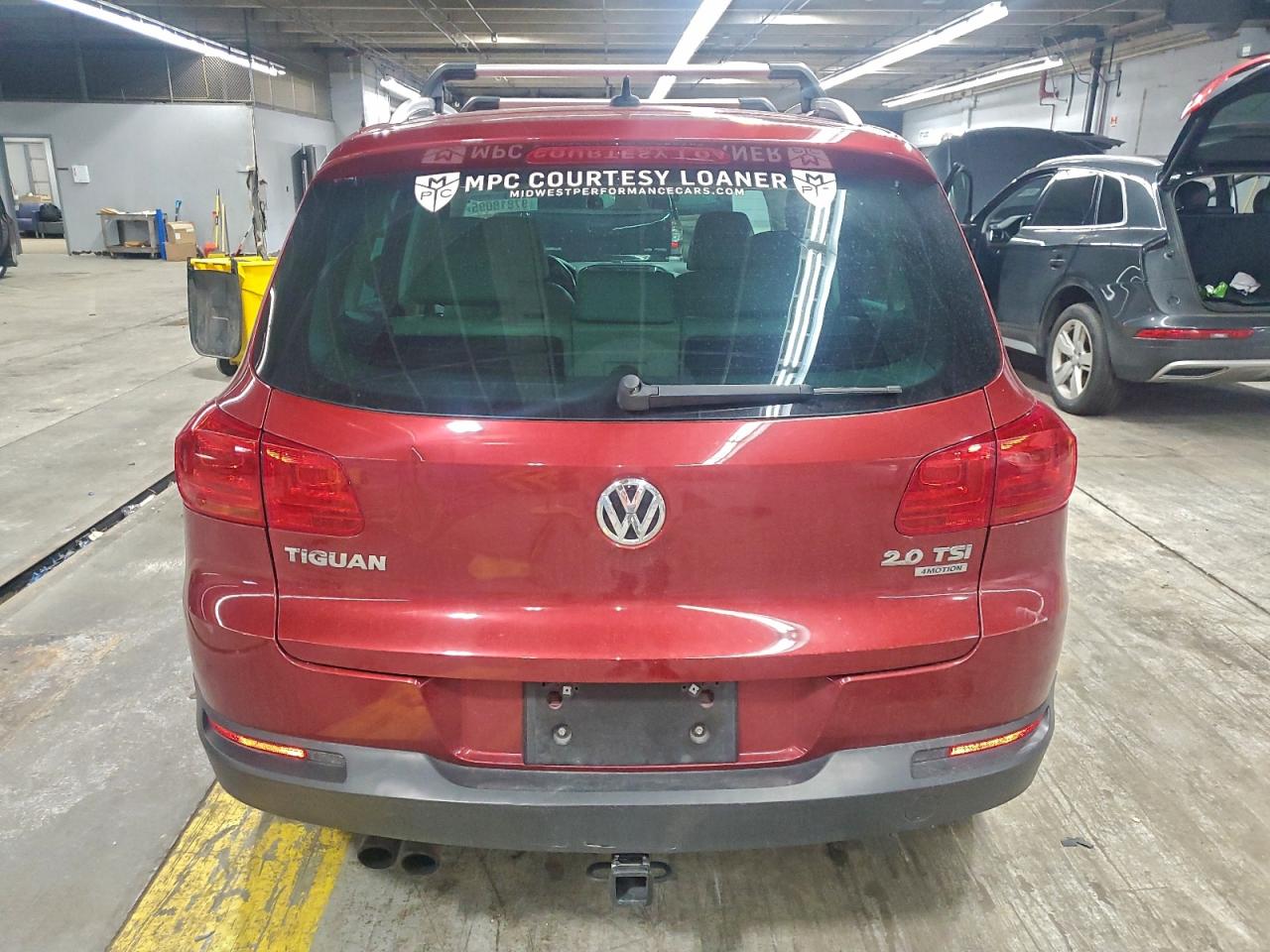 2012 VOLKSWAGEN TIGUAN S photo 6