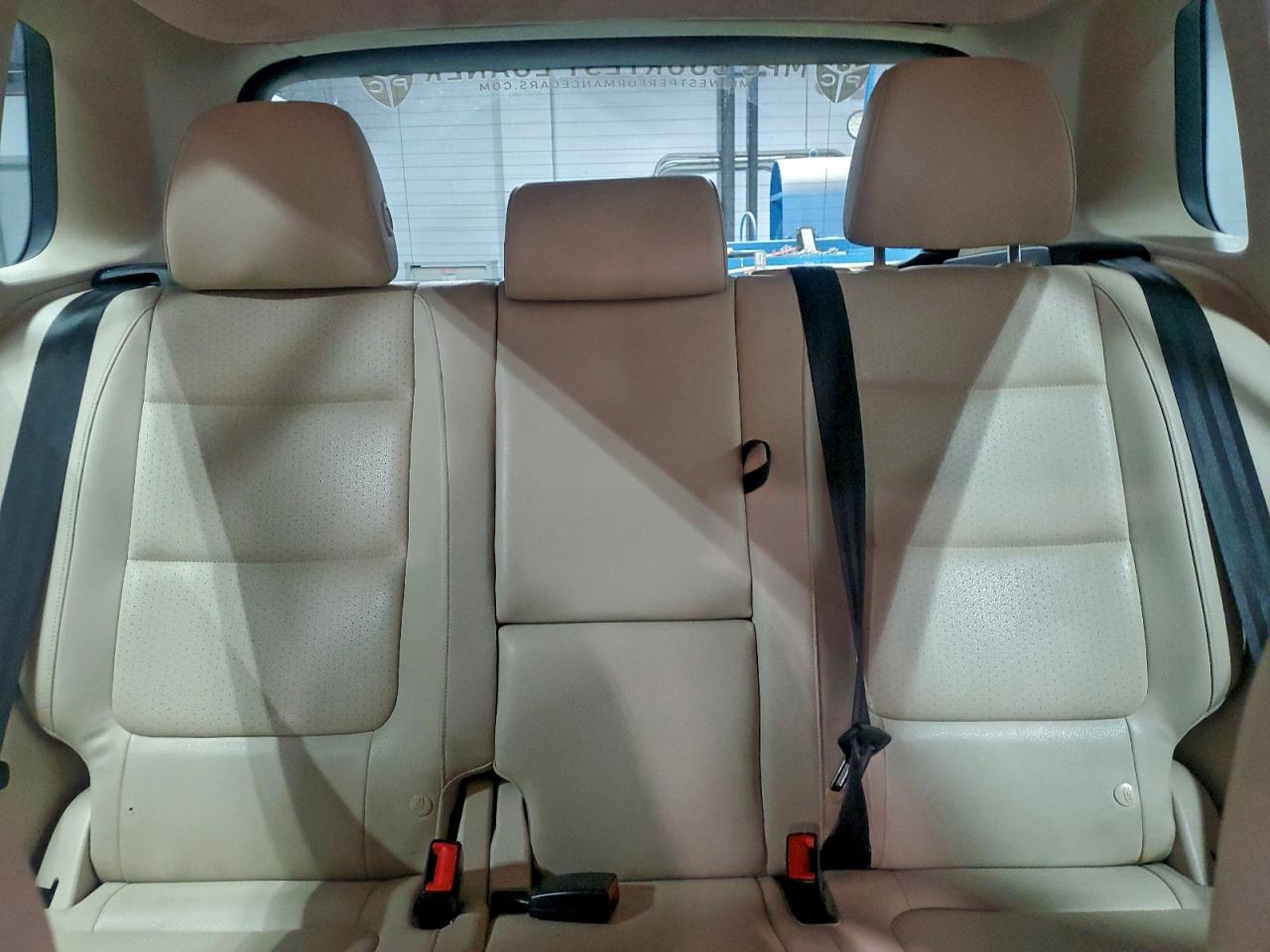 2012 VOLKSWAGEN TIGUAN S photo 10