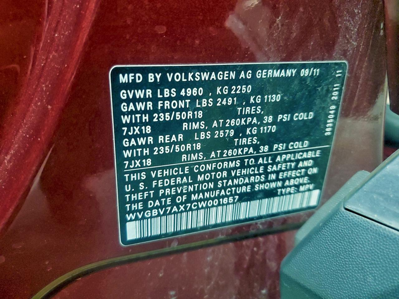 2012 VOLKSWAGEN TIGUAN S photo 13