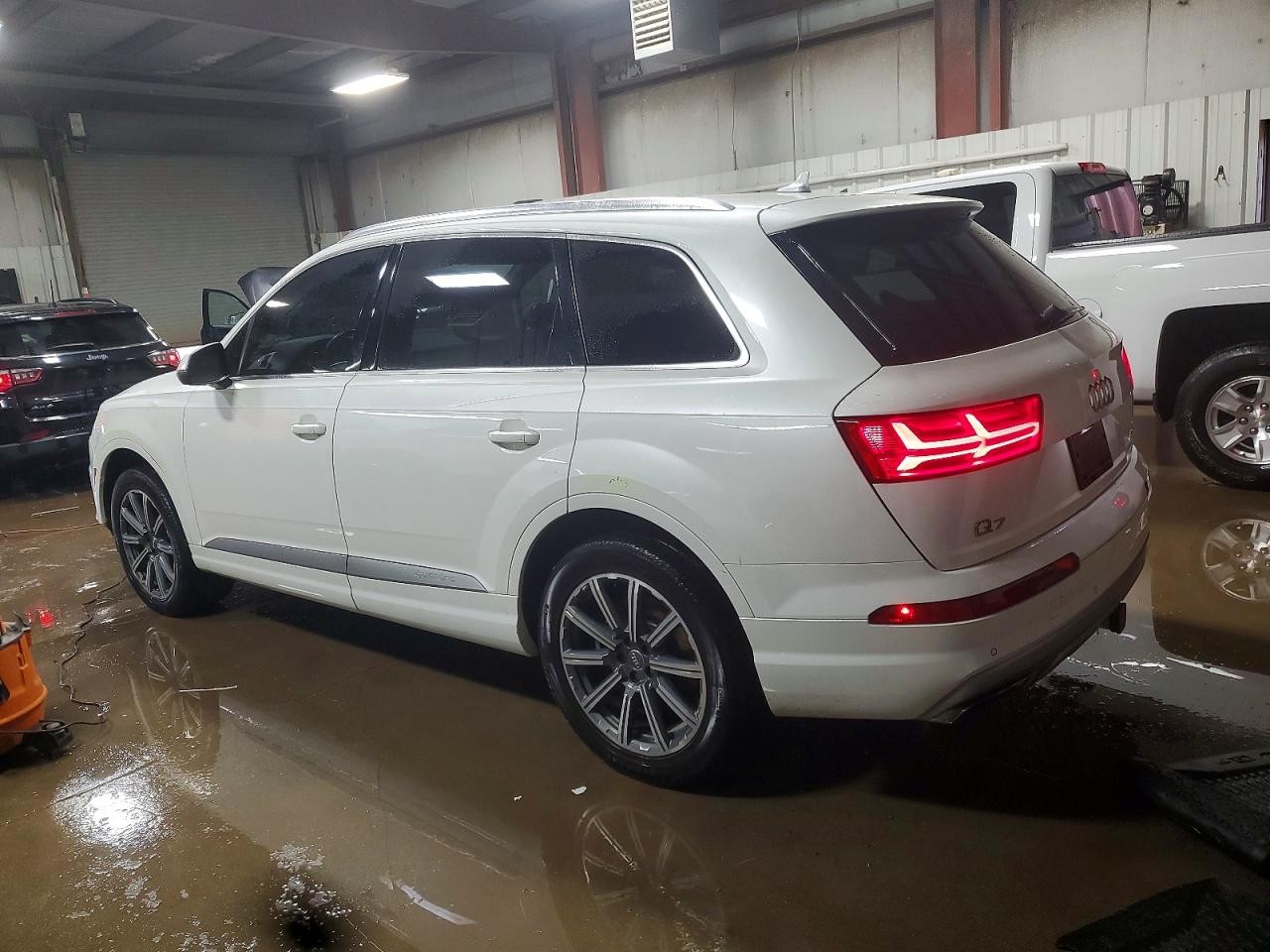 2017 AUDI Q7 PRESTIGE photo 2