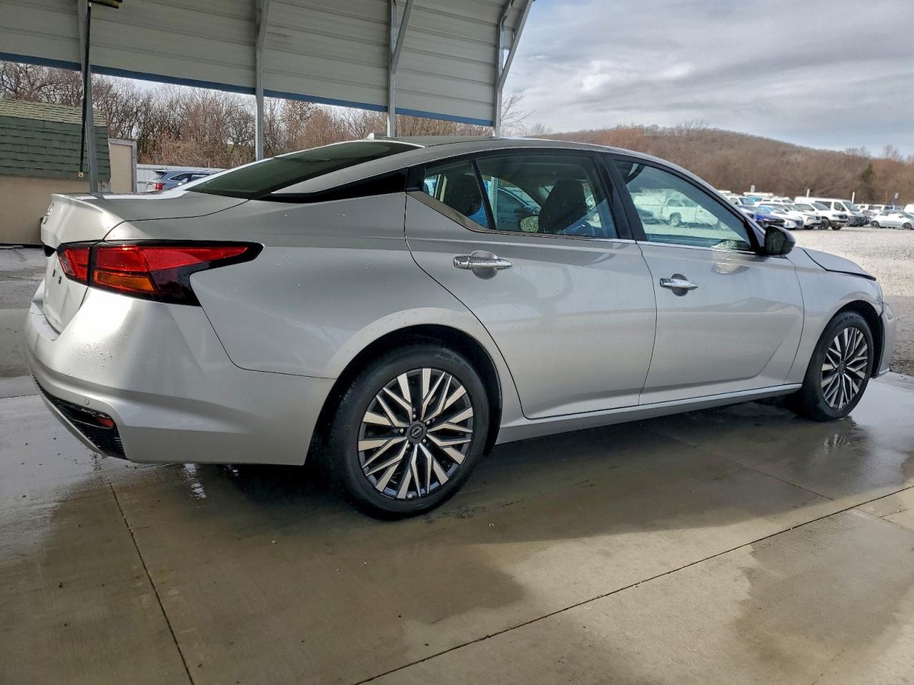 2025 NISSAN ALTIMA SV photo 3