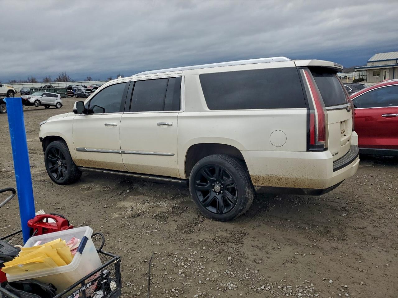 2015 CADILLAC ESCALADE ESV PREMIUM photo 2