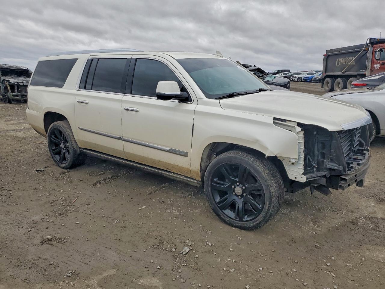 2015 CADILLAC ESCALADE ESV PREMIUM photo 4