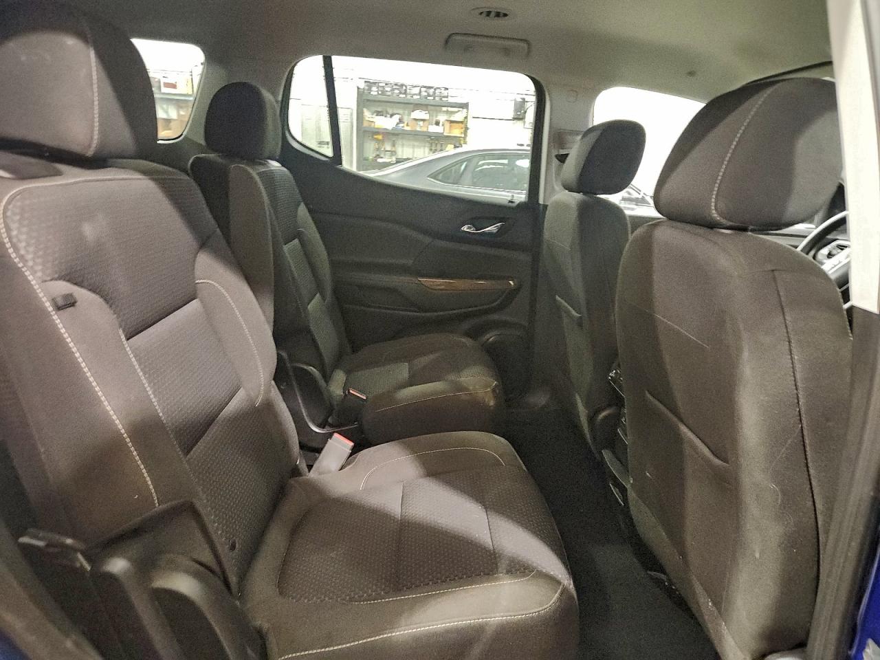 2023 GMC ACADIA SLE photo 11