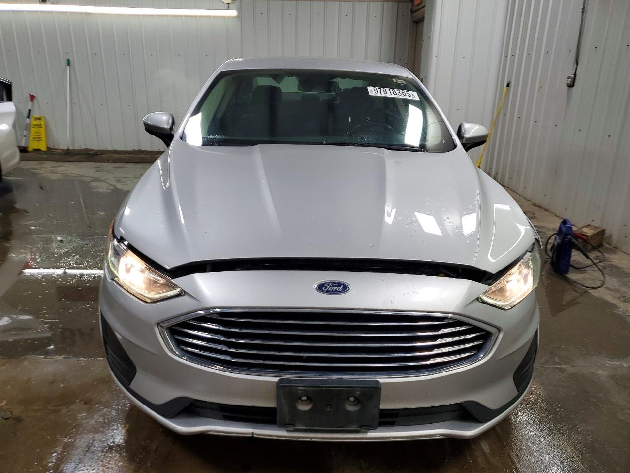 2019 FORD FUSION SE photo 5