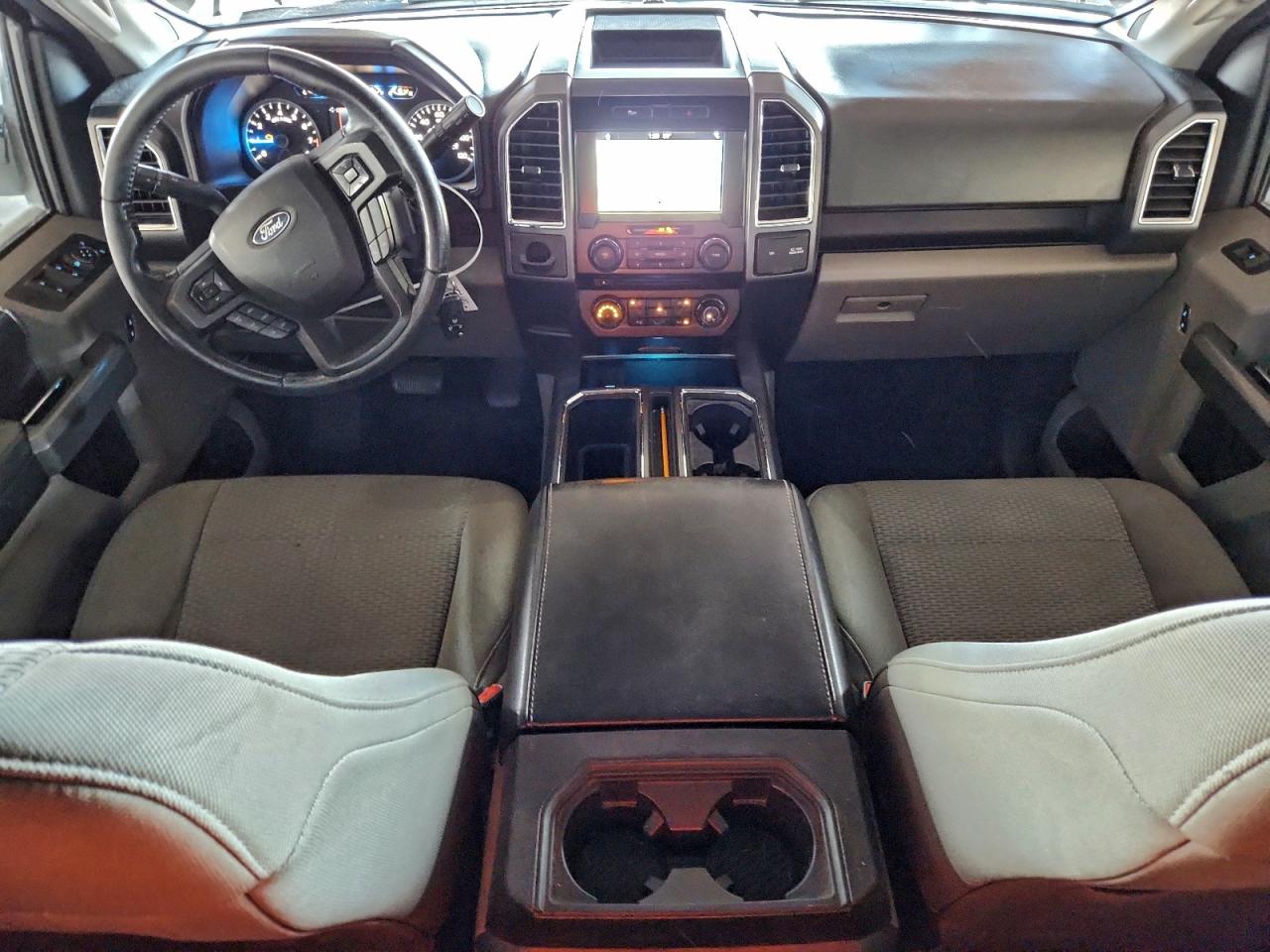 2017 FORD F150 SUPERCREW photo 8