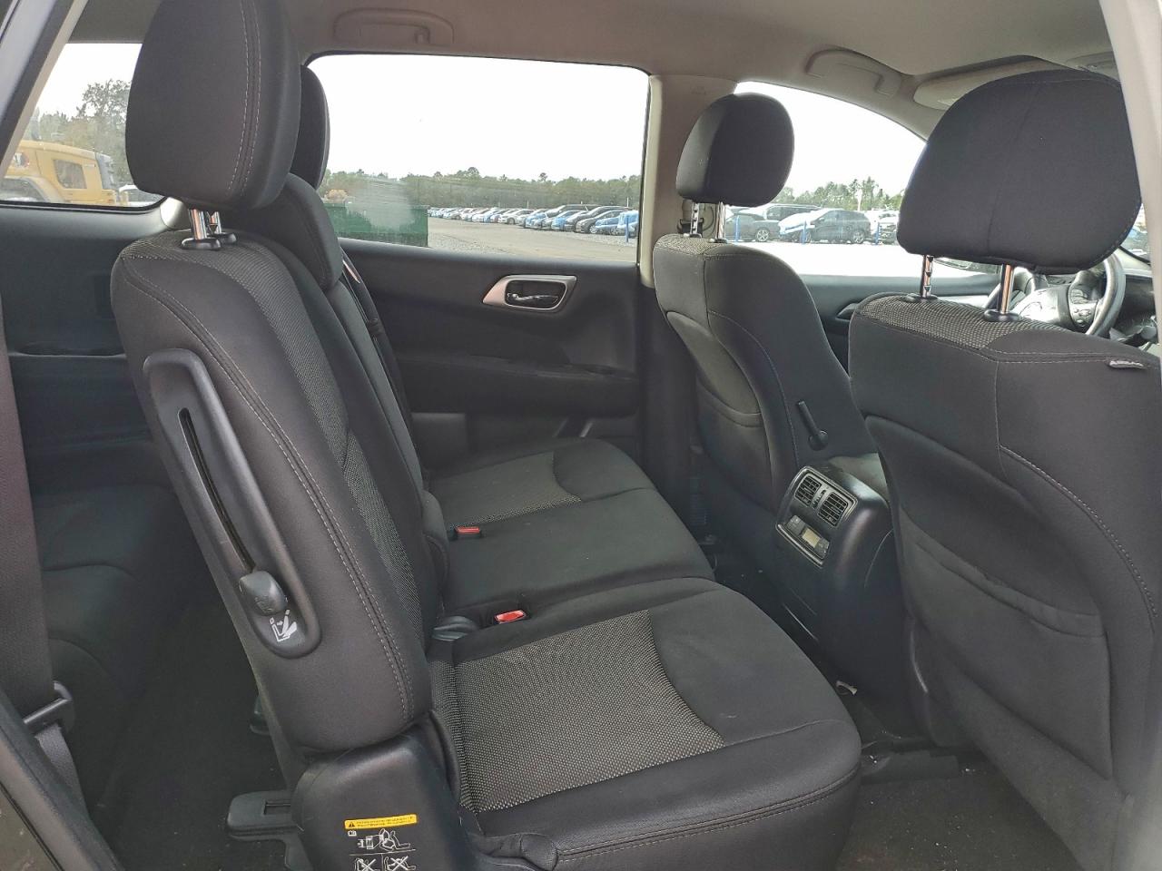 2017 NISSAN PATHFINDER S photo 11